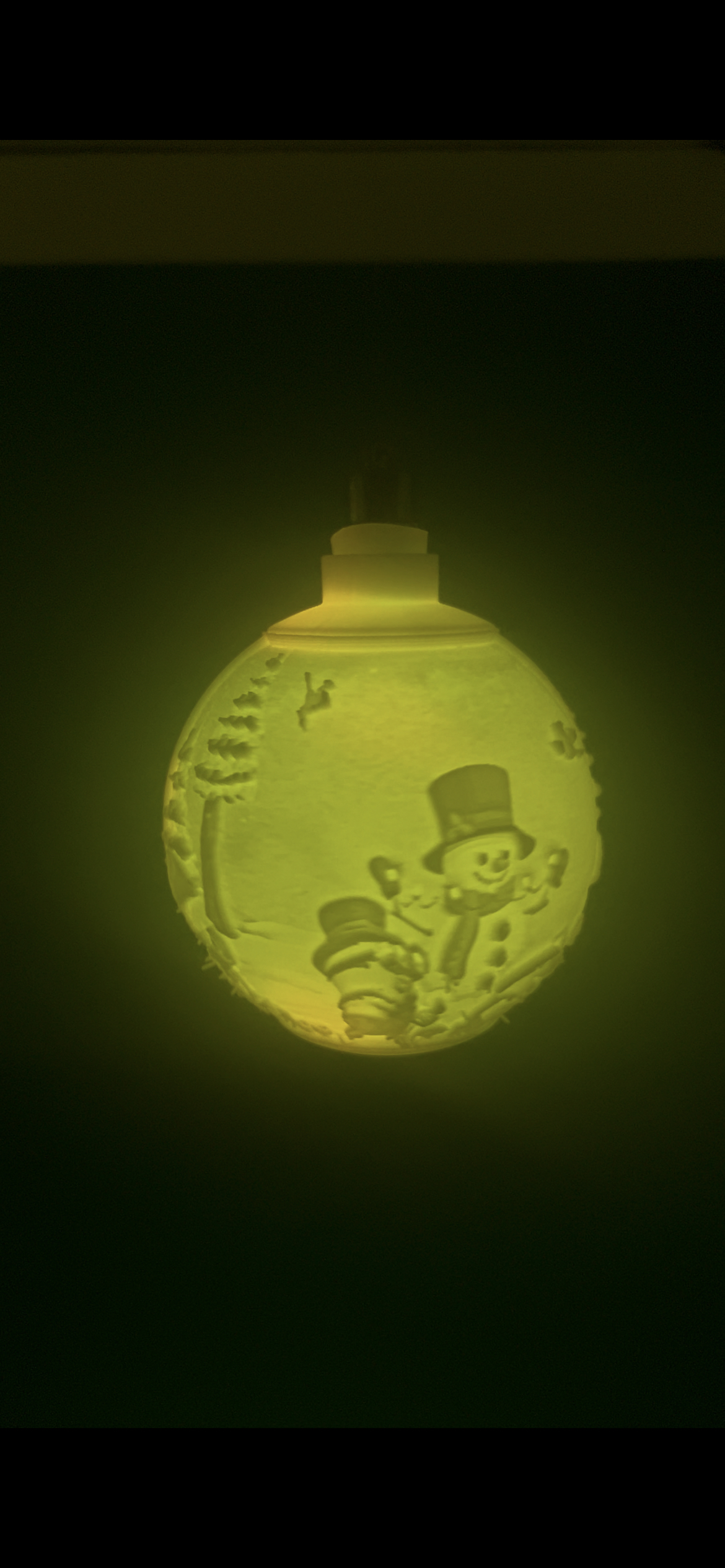 🎉👓 Boule Lumineuse Minions – Magie, Couleurs & Fun de Noël 🎄✨ – Image 5